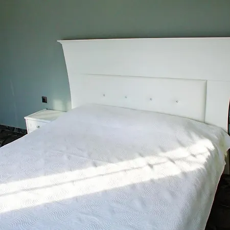 Riverside Vip аpartments 3*